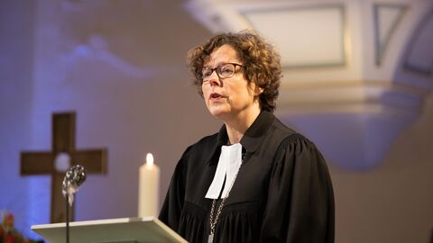 Bischöfin Dr. Beate Hofmann bei Gedenkfeier, Volkmarsen